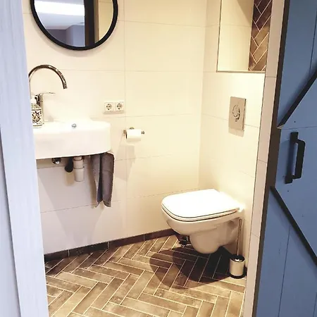 Southpoint & Private Parking