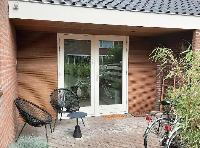 Southpoint & Private Parking *